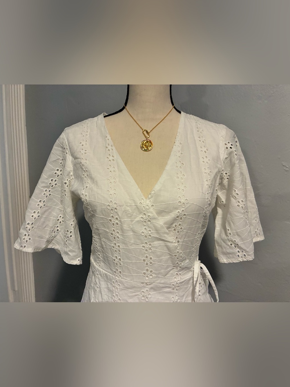 White Japna Dress size Medium - Picture 3 of 9